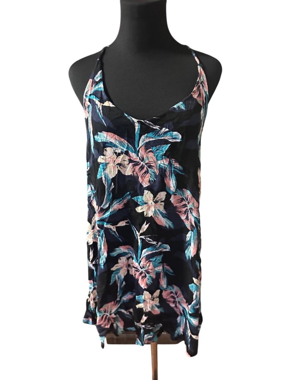Roxy blue pink and yellow floral tropical top size XL